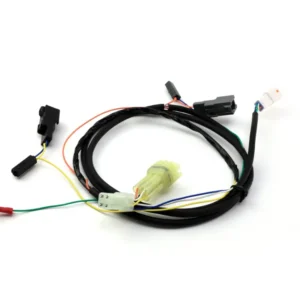 Plug-&-Play DialDim-johdotussovitin Kawasaki KLR 650:lle DENALI Electronics