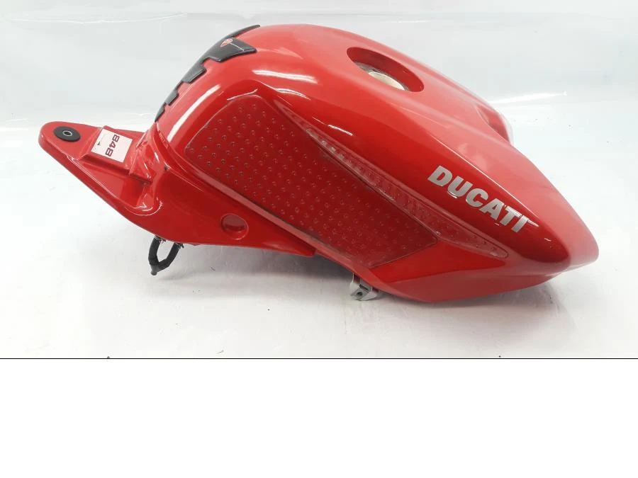 Bensatankki Ducati