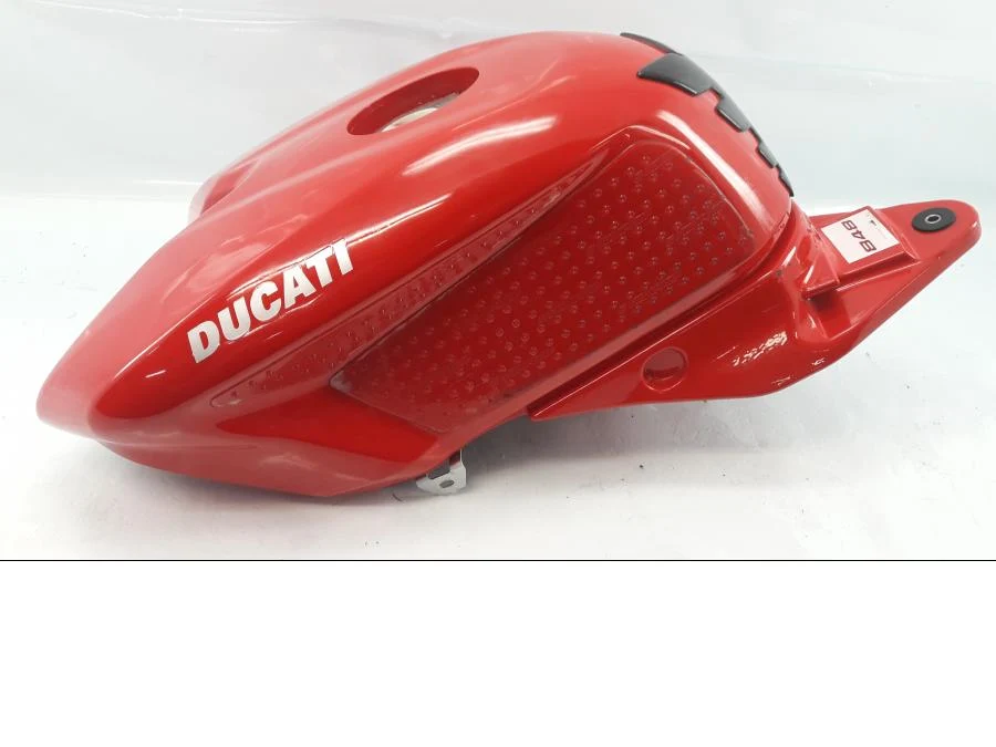 Bensatankki Ducati