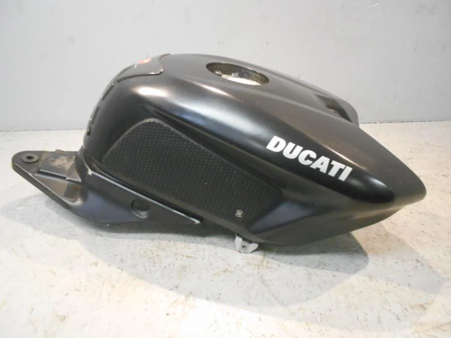 Polttoainesäiliö Ducati