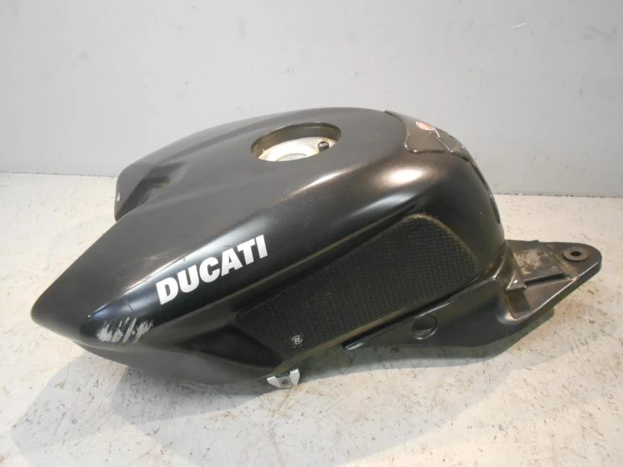 Polttoainesäiliö Ducati