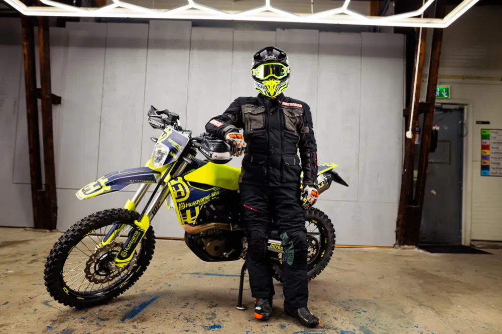 Husqvarna 701 SM GRAFIIKAT - "Disruptor" (Sininen)