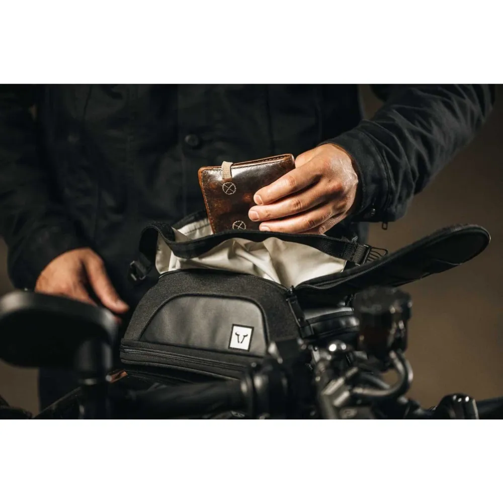 SW-Motech Legend Gear LT3 3,5–5,5 l magneettinen säiliökassi