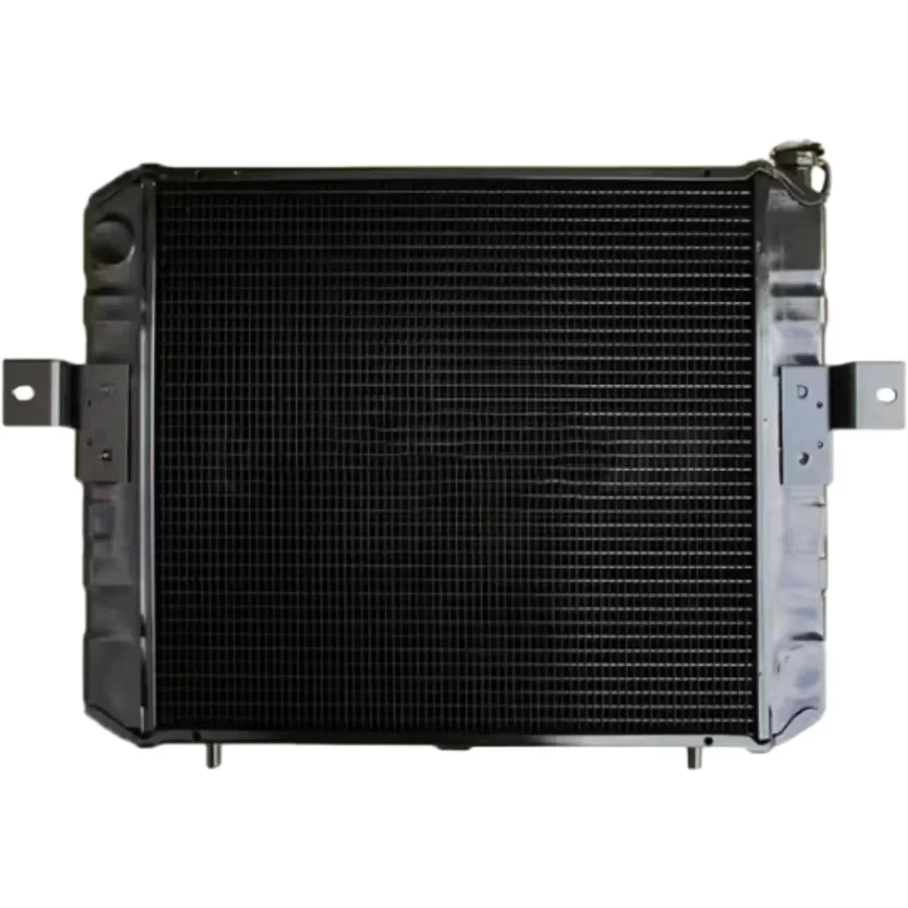 Jäähdytin 3EB-04-21210 Komatsu Forklift FD20-11 FD25-11 FD30-11 FG20-11 FG25-11 FG30-11 FD23-11 FD28-11