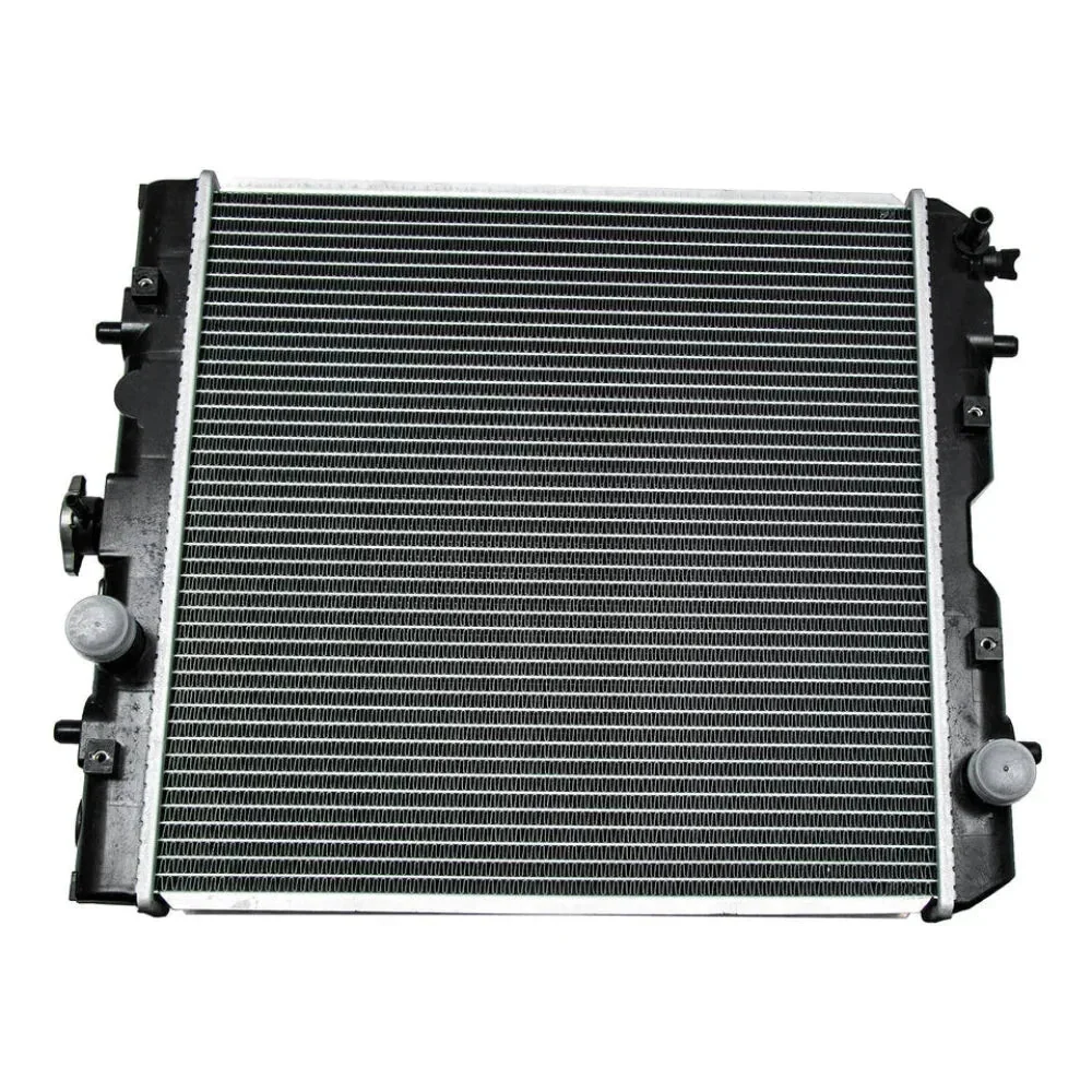 Jäähdytin T1060-16010 Kubota Tractor L3130DT L3130GST L3130HST L3130F L3430DT L3430GST L3430HST L3430HSTC