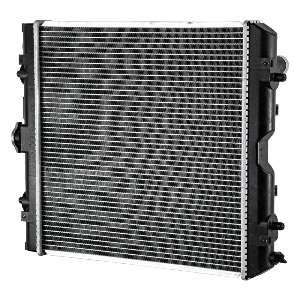 Jäähdytin T1060-16010 Kubota Tractor L3130DT L3130GST L3130HST L3130F L3430DT L3430GST L3430HST L3430HSTC