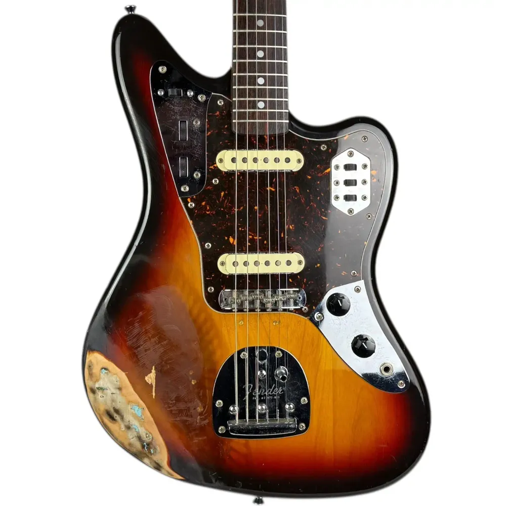 Fender Japan 66’ Uudelleenjulkaisu Jaguar 1997-2000 - Aurinkopilkku
