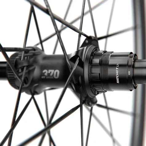 Pari DT SWISS E 1800 SPLINE 30 DISC Tubeless Ready -pyörät (keskuslukko)