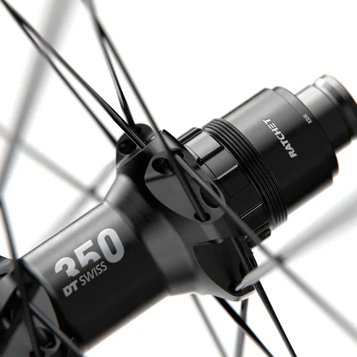 DT SWISS ER 1600 SPLINE 30 Tubeless Ready takapyörä (keskuslukitus)