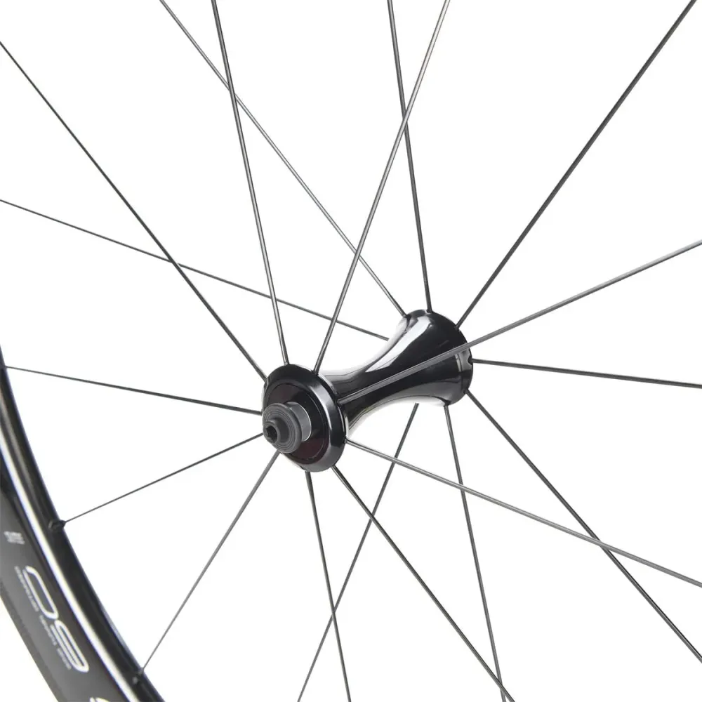 Pari CAMPAGNOLO BORA WTO 60 -pyörää.