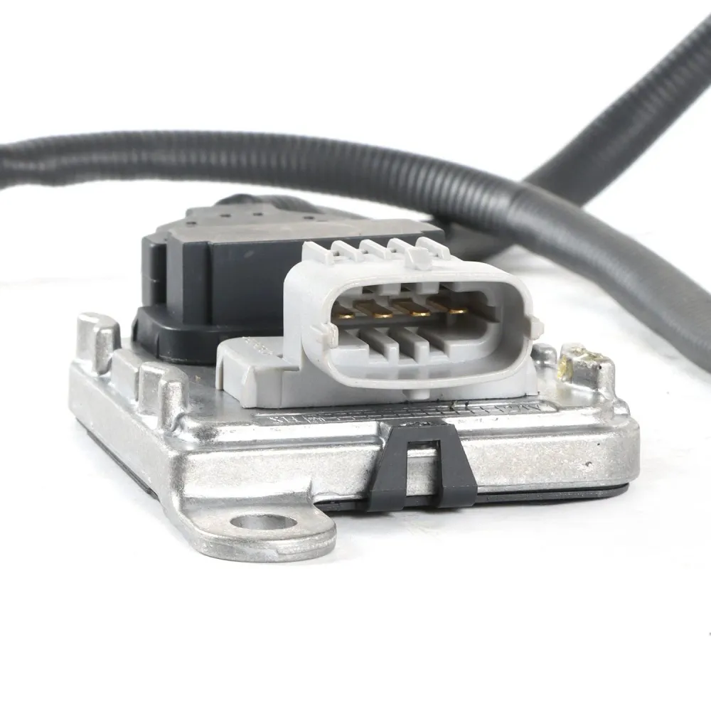 Typen oksidien nox-anturi 5WK96644 21636091 Volvo D13-kuorma-autolle VN VNL VHD